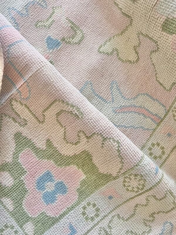 Hand knotted carpet - Image 2