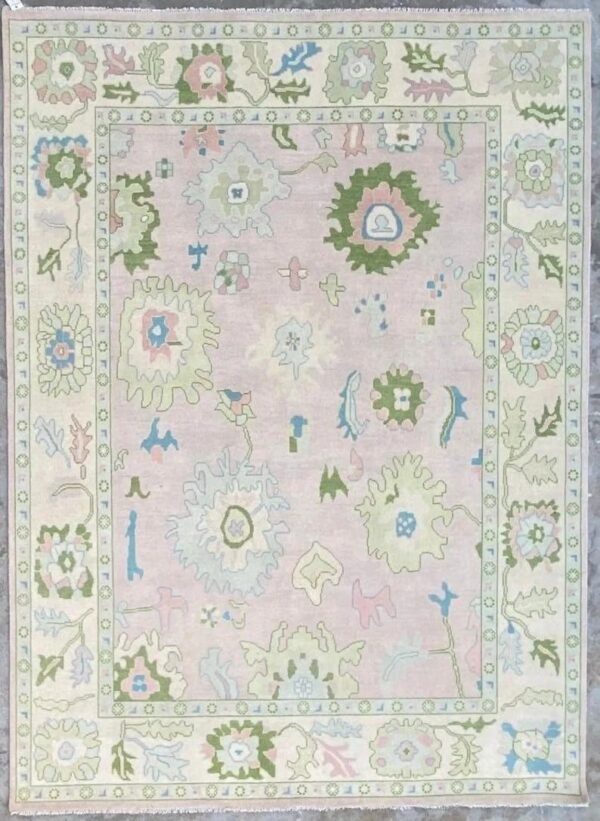 Hand knotted carpet